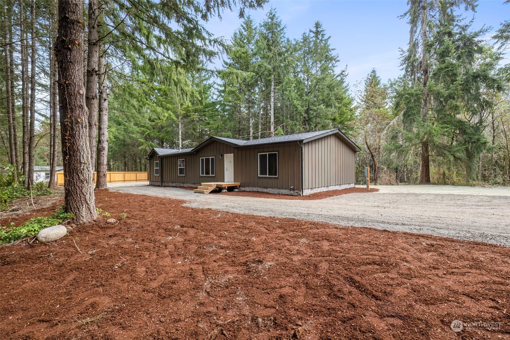 13287 Bandix Road Southeast Olalla, WA 98359 - Photo 2 of 40 Gallery Image 2