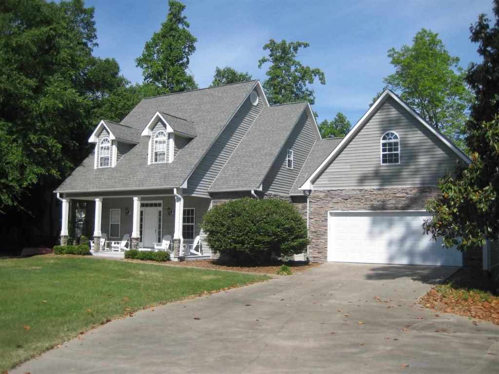 740 Navigator's Point Seneca, SC 29672 - Photo 1 of 33 Gallery Image 1