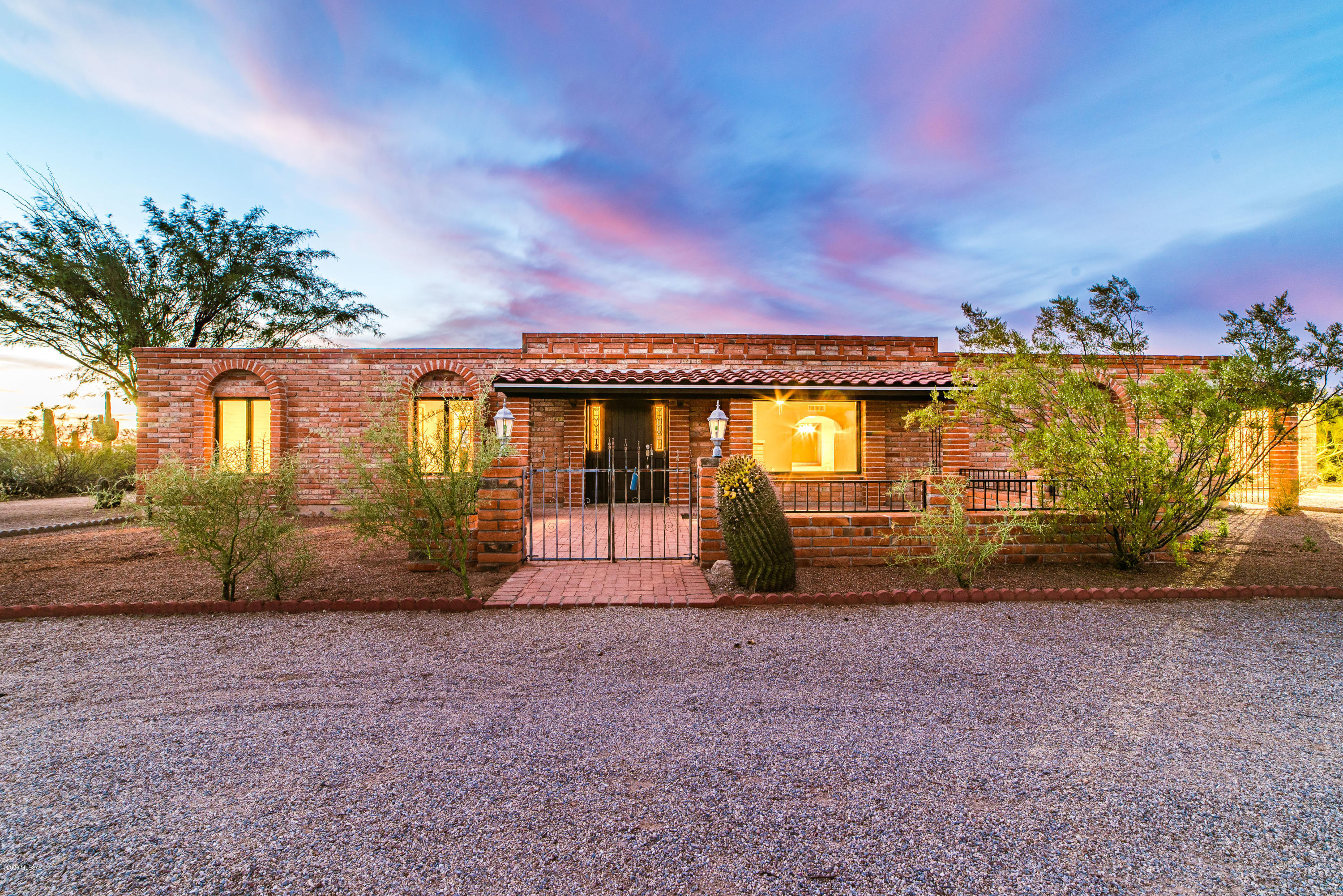 4261 North Old Rnch Road Tucson, AZ 85743 - Photo 6 of 50