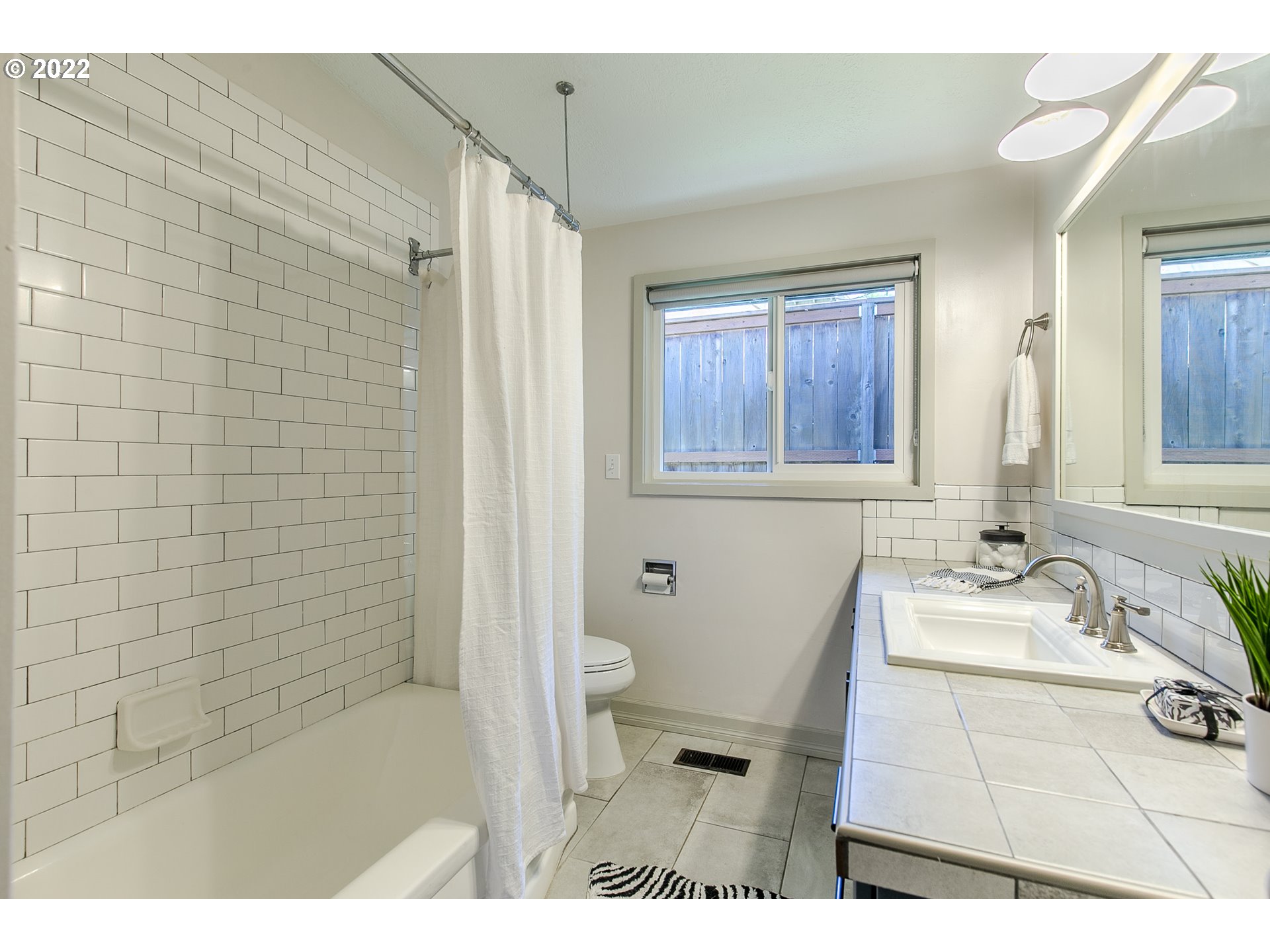 590 West 25th Place Eugene, OR 97405 - Photo 18 of 30