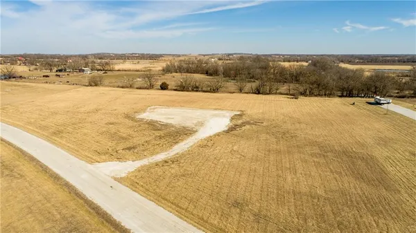 $219,000 | 22805 Bethel Road, Pleasant Hill, MO 64080