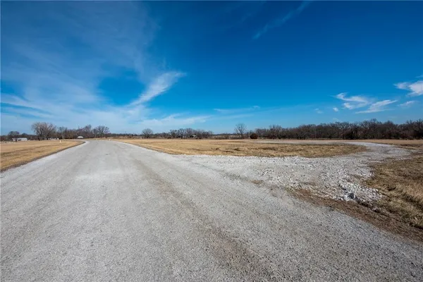 $219,000 | 22805 Bethel Road, Pleasant Hill, MO 64080