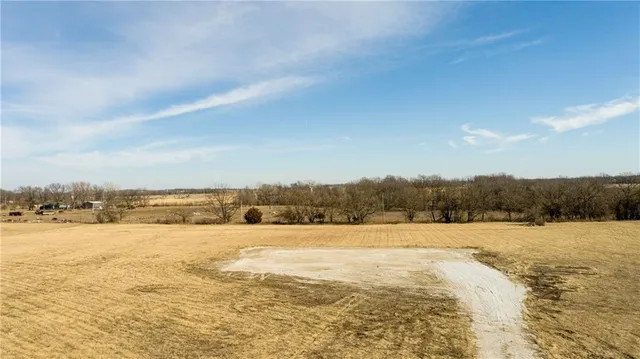 $240,000 | 22805 Bethel Road, Pleasant Hill, MO 64080