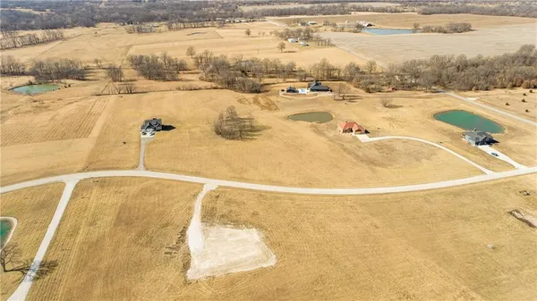 $219,000 | 22805 Bethel Road, Pleasant Hill, MO 64080