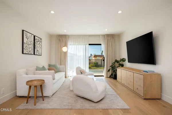 $3,800 | 5135 West Wooley Road, Oxnard, CA 93035