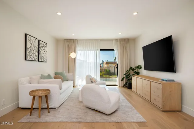 $3,800 | 5135 West Wooley Road, Oxnard, CA 93035