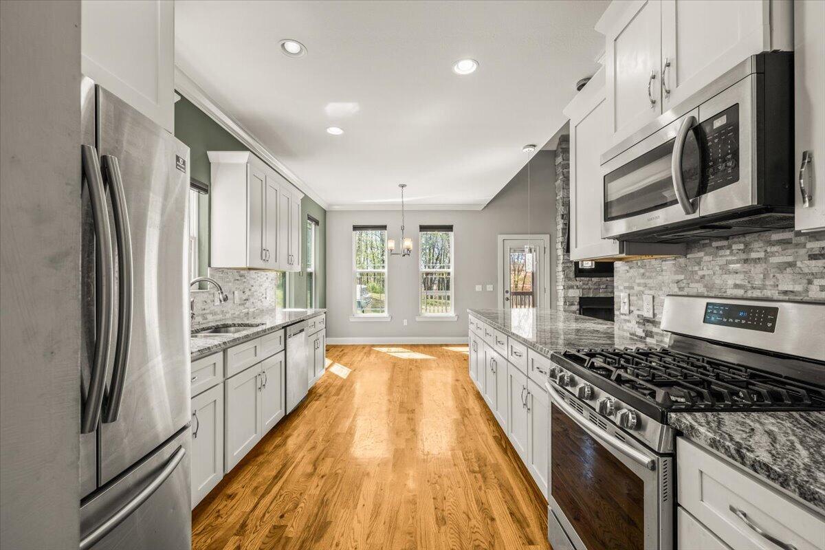 8614 Ooltewah Harrison Road Ooltewah, TN 37363 - Photo 7 of 40 41-IMG_0162