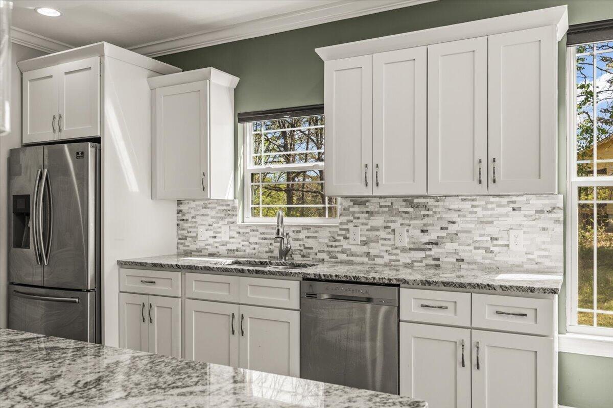 8614 Ooltewah Harrison Road Ooltewah, TN 37363 - Photo 8 of 40 33-IMG_0183