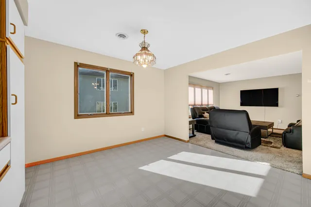 $197,500 | 2345 Barbara Jean Drive, Schererville, IN 46375