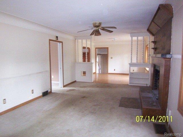 3190 John R Road Rochester, MI 48307 - Photo 3 of 22 100_6106