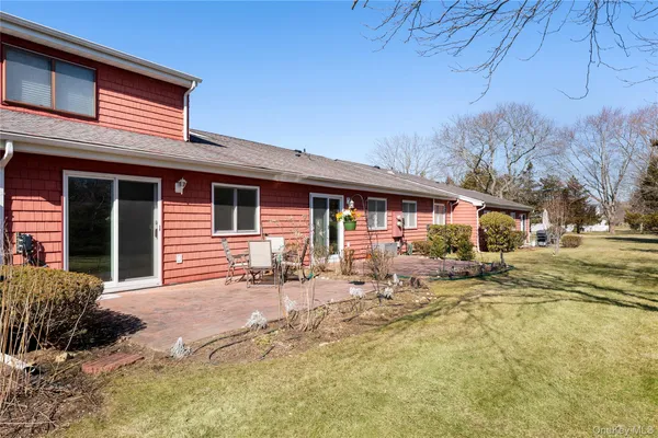 $599,999 | 506 Drew Drive, St. James, NY 11780