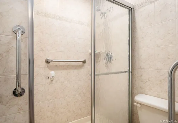 $599,999 | 506 Drew Drive, St. James, NY 11780