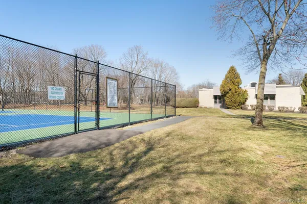 $599,999 | 506 Drew Drive, St. James, NY 11780