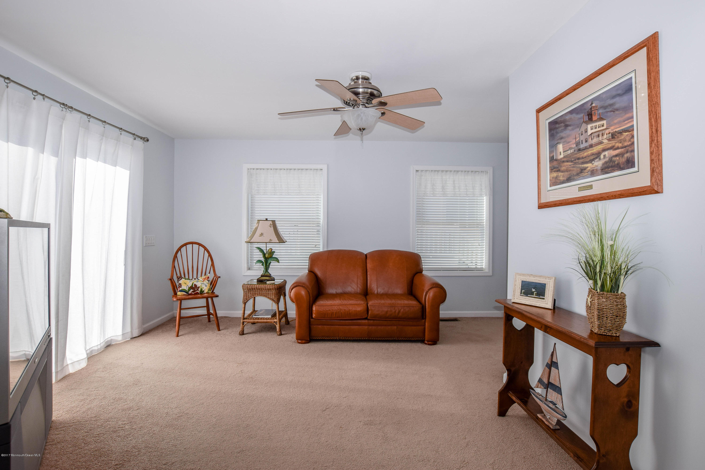 238 Heron Road Tuckerton, NJ 08087 - Photo 9 of 51 a living room with furniture