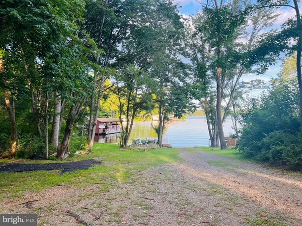$669,900 | 3631 Breaknock Road, Bumpass, VA 23024