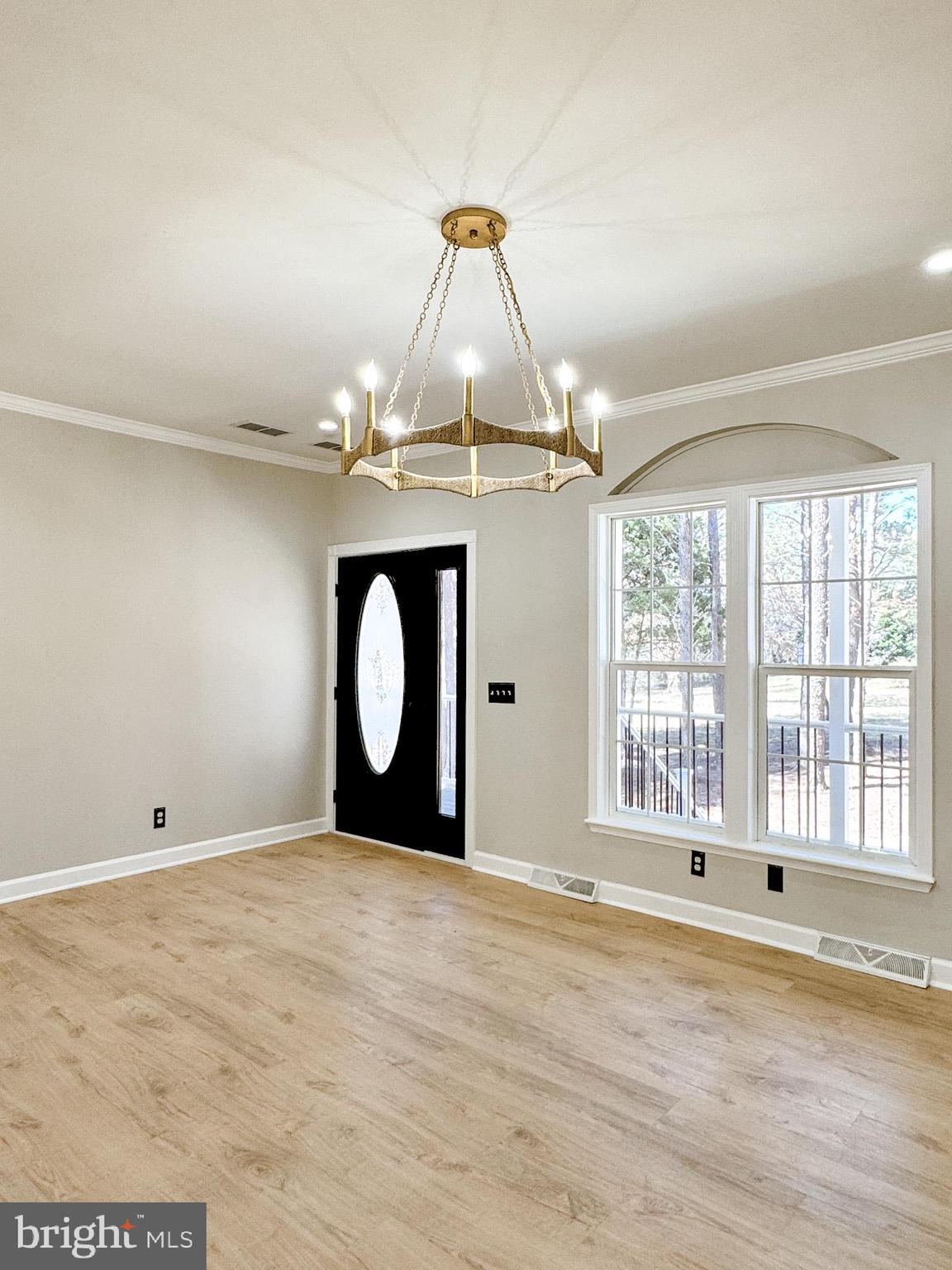 3631 Breaknock Road Bumpass, VA 23024 - Photo 10 of 47 Living Room