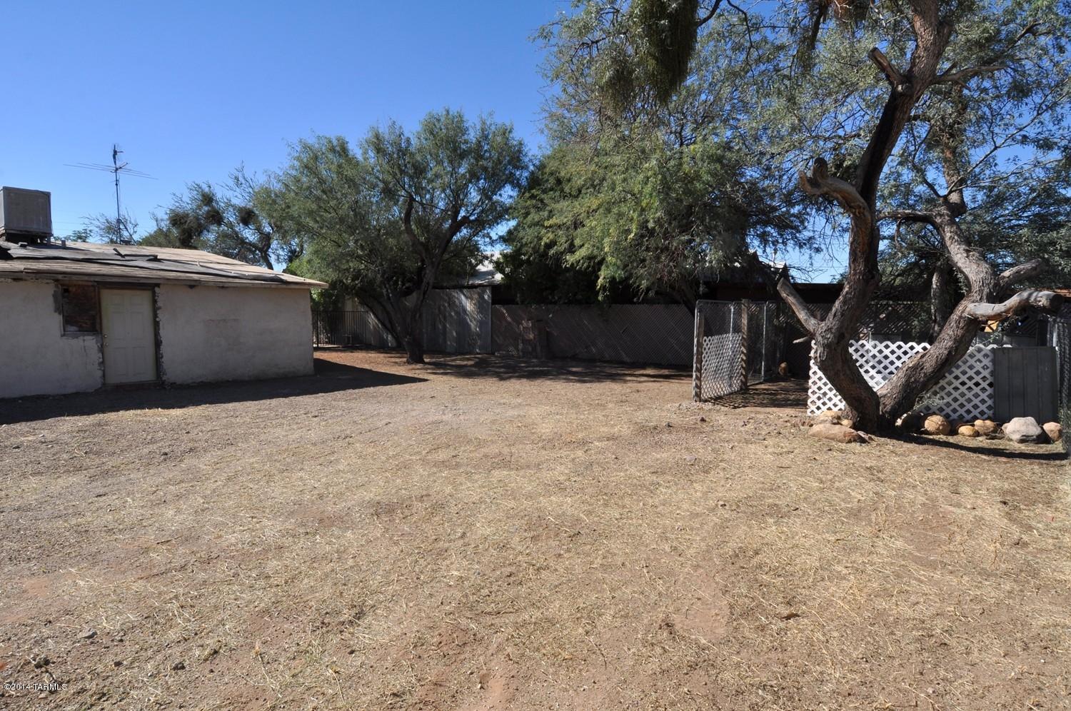 215 East Roger Road Tucson, AZ 85705 - Photo 26 of 27