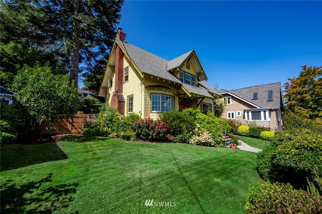 2011 5th Avenue North Seattle, WA 98109 - Photo 2 of 40