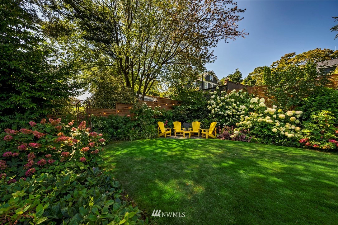 2011 5th Avenue North Seattle, WA 98109 - Photo 33 of 40