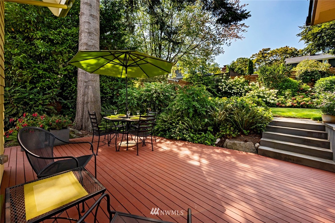 2011 5th Avenue North Seattle, WA 98109 - Photo 37 of 40