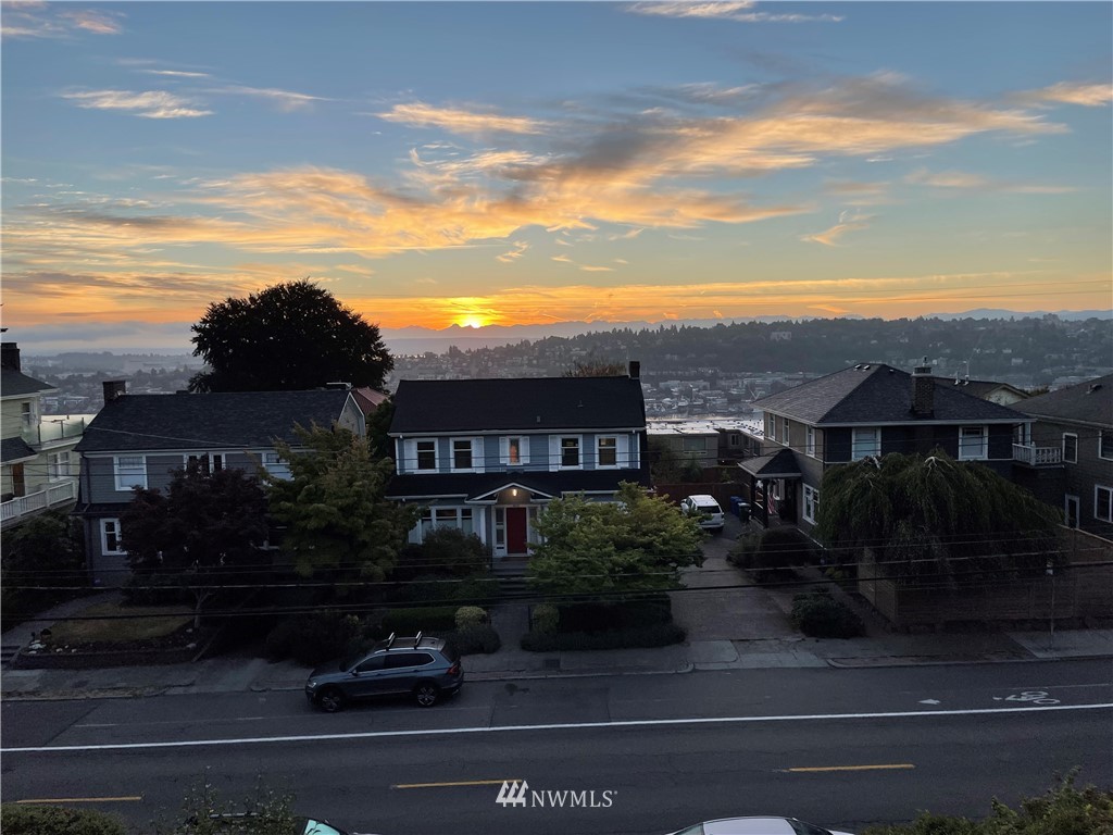 2011 5th Avenue North Seattle, WA 98109 - Photo 39 of 40