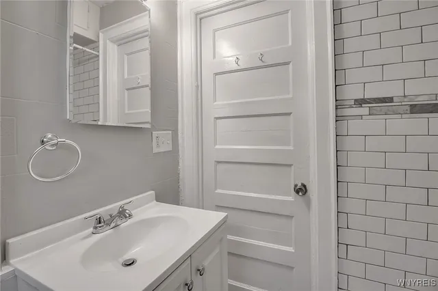 $134,900 | 106 Gallatin Avenue, Buffalo, NY 14207