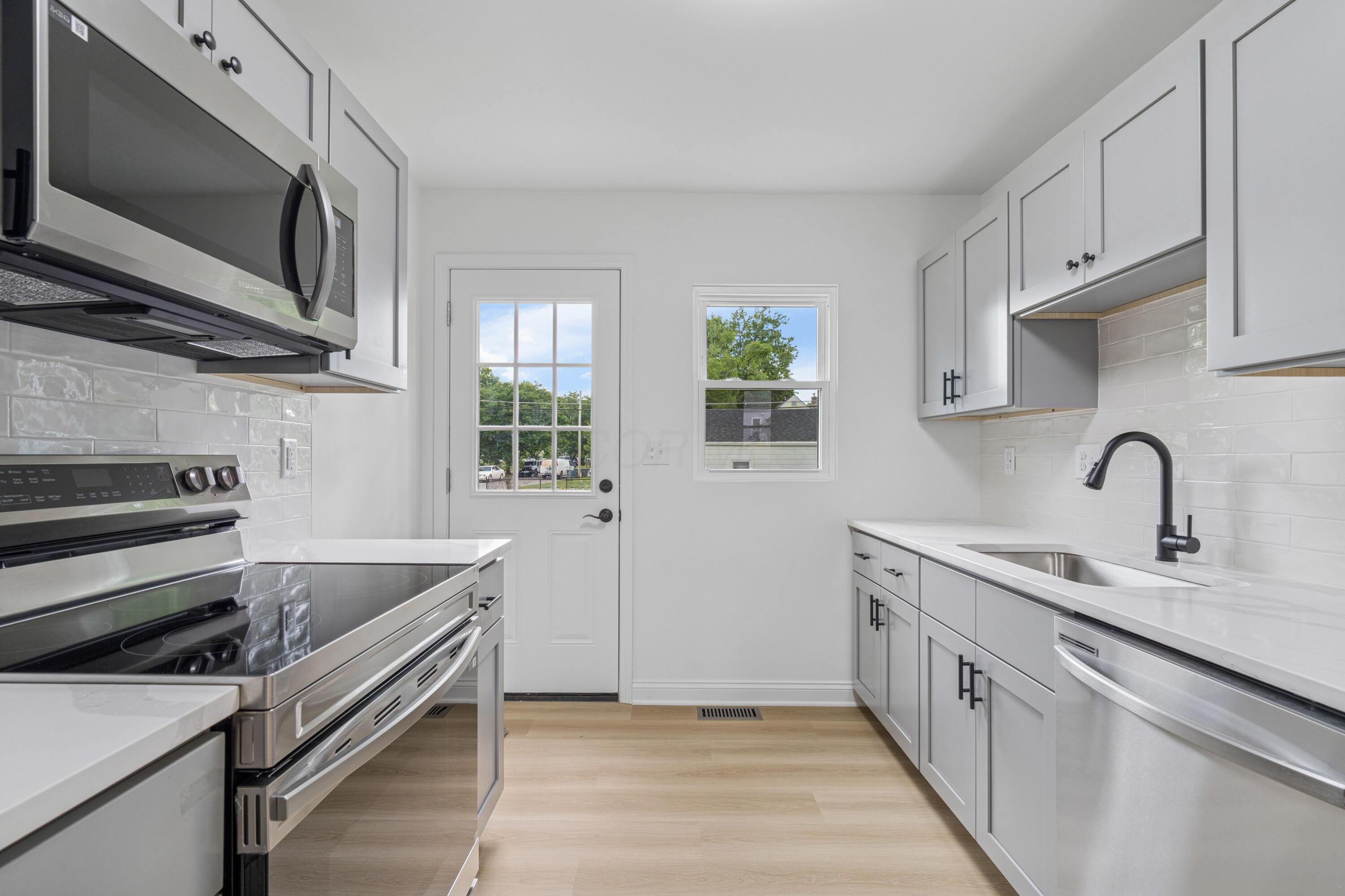 1789 Marston Road Columbus, OH 43219 - Photo 5 of 18 dsc05759