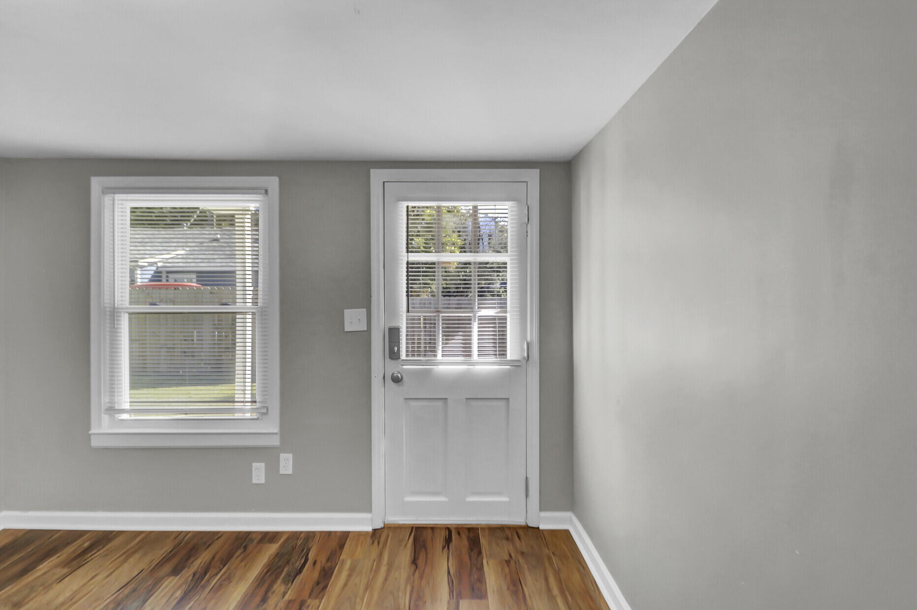 2021 Fremont Street Charleston, SC 29412 - Photo 5 of 32 08_8_mls