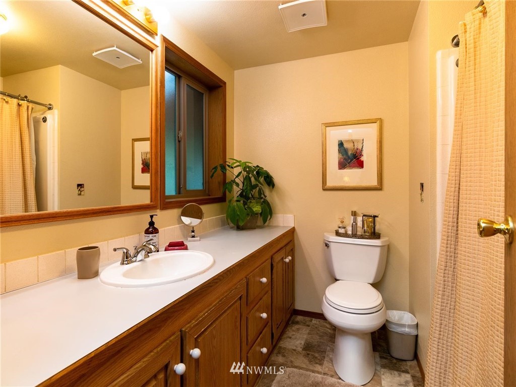 253 Baker Road Randle, WA 98377 - Photo 17 of 40 Gallery Image 17