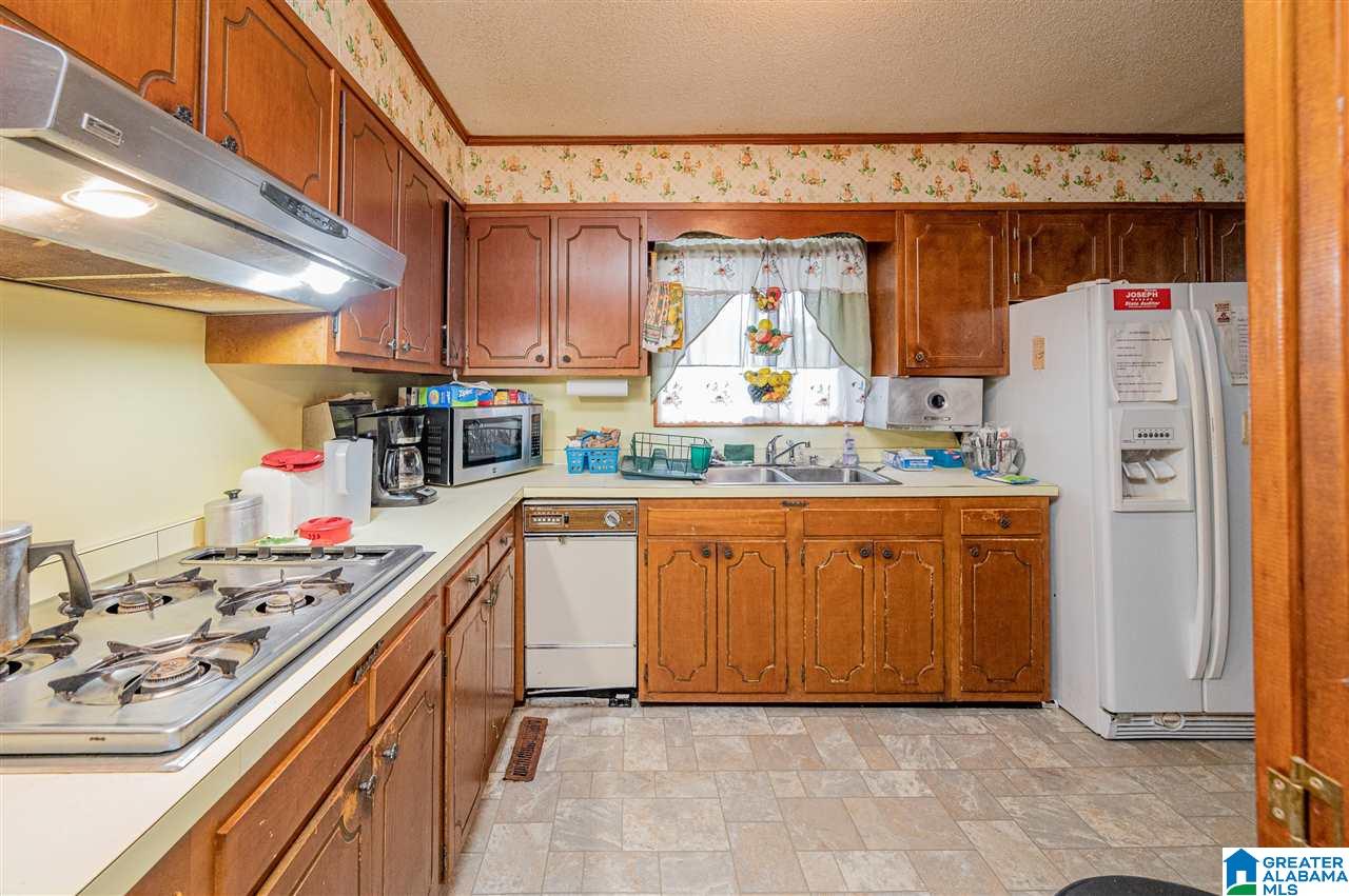 3080 Wenonah Park Road Southwest Birmingham, AL 35211 - Photo 13 of 40