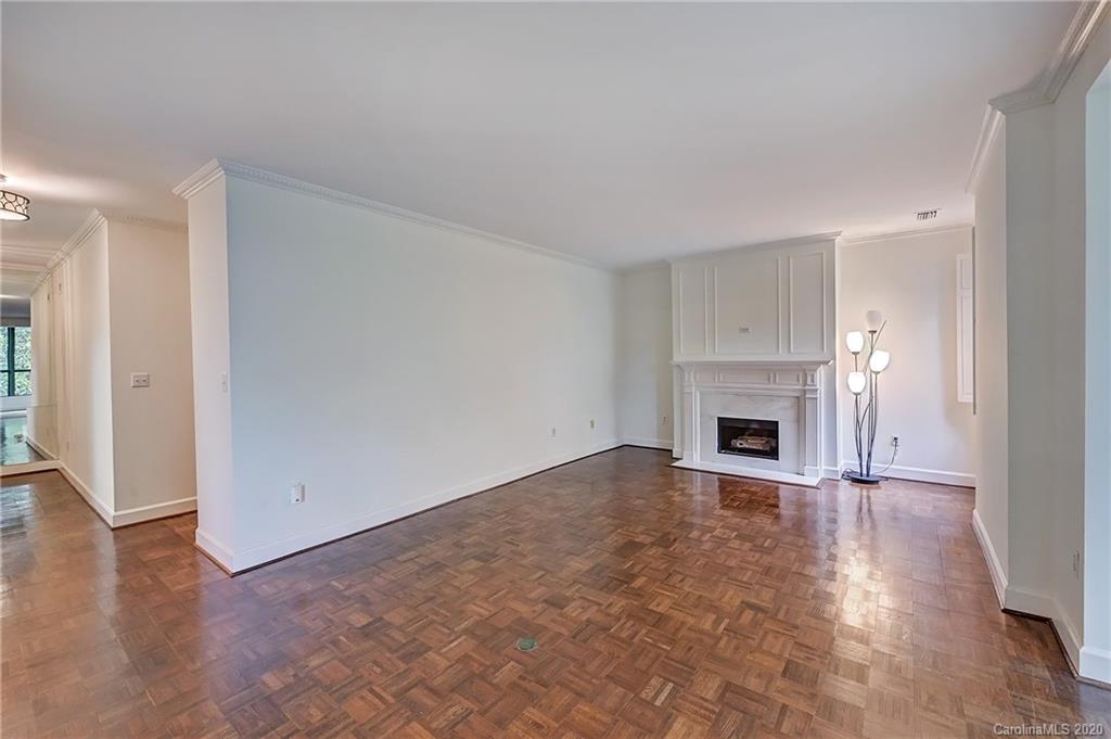 938 Cherokee Road Charlotte, NC 28207 - Photo 14 of 31 Gallery Image 14
