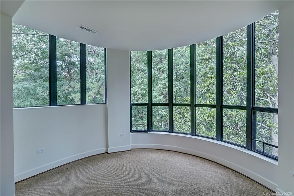 938 Cherokee Road Charlotte, NC 28207 - Photo 16 of 31 Gallery Image 16