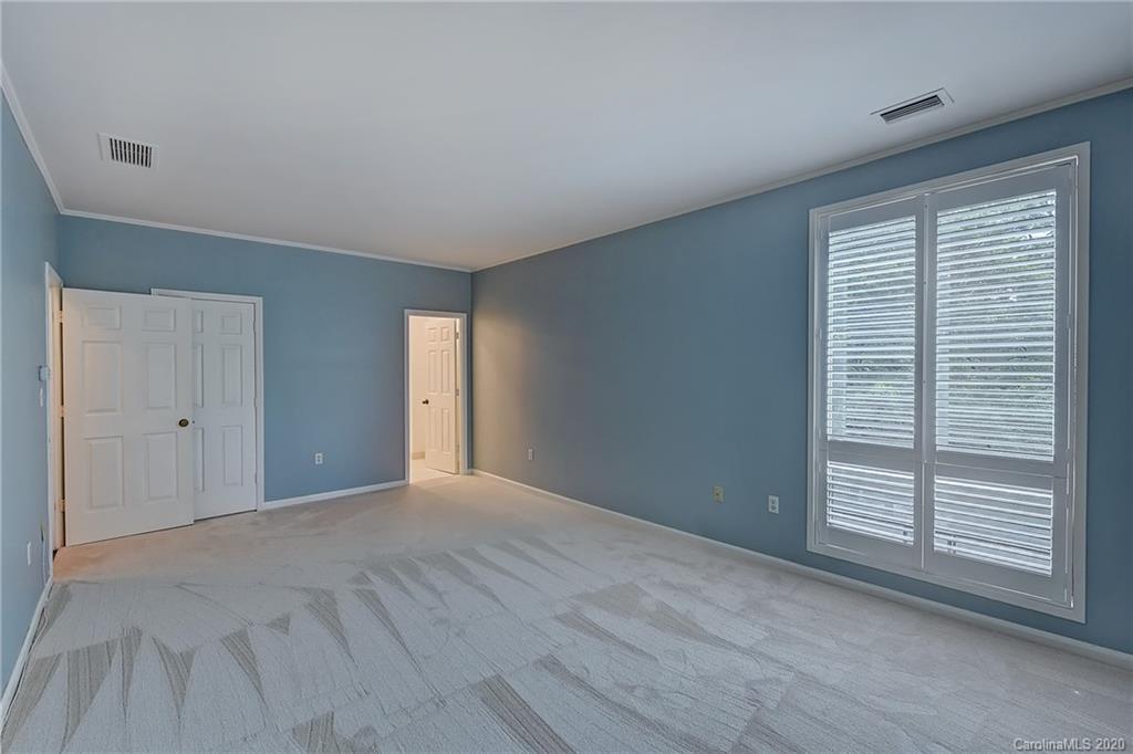 938 Cherokee Road Charlotte, NC 28207 - Photo 19 of 31 Gallery Image 19