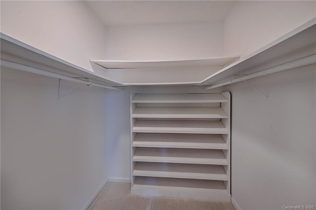 938 Cherokee Road Charlotte, NC 28207 - Photo 22 of 31 Gallery Image 22