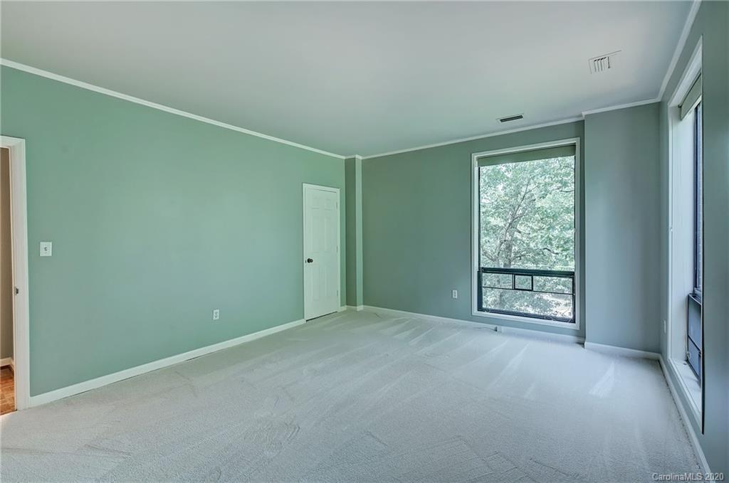 938 Cherokee Road Charlotte, NC 28207 - Photo 24 of 31 Gallery Image 24
