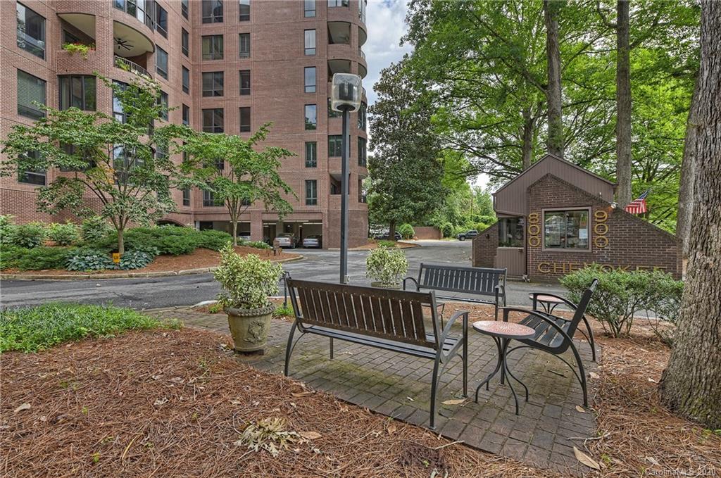 938 Cherokee Road Charlotte, NC 28207 - Photo 30 of 31 Gallery Image 30