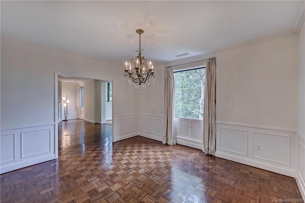 938 Cherokee Road Charlotte, NC 28207 - Photo 6 of 31 Gallery Image 6