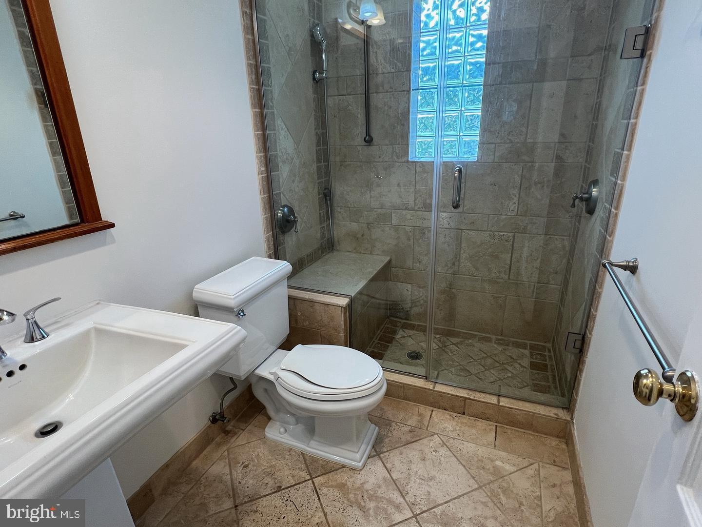 2314 Eccleston Street Silver Spring, MD 20902 - Photo 13 of 30 Main Level Full Bathroom