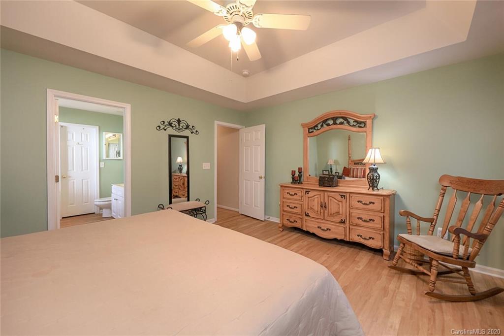 2413 Smith Cove Road Denver, NC 28037 - Photo 24 of 44 Gallery Image 24