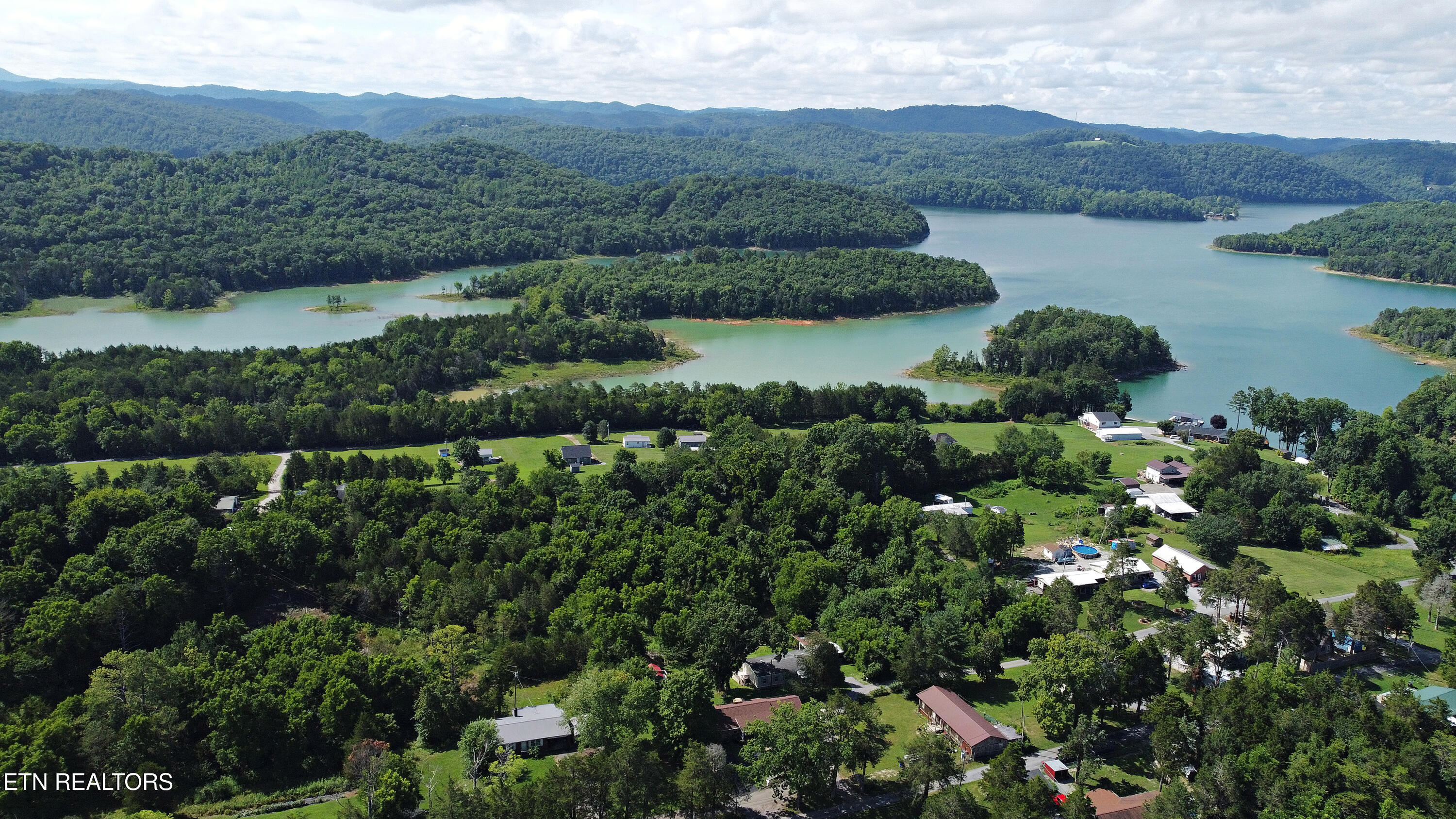 121 Harness Road New Tazewell, TN 37825 - Photo 52 of 59 DJI_0317