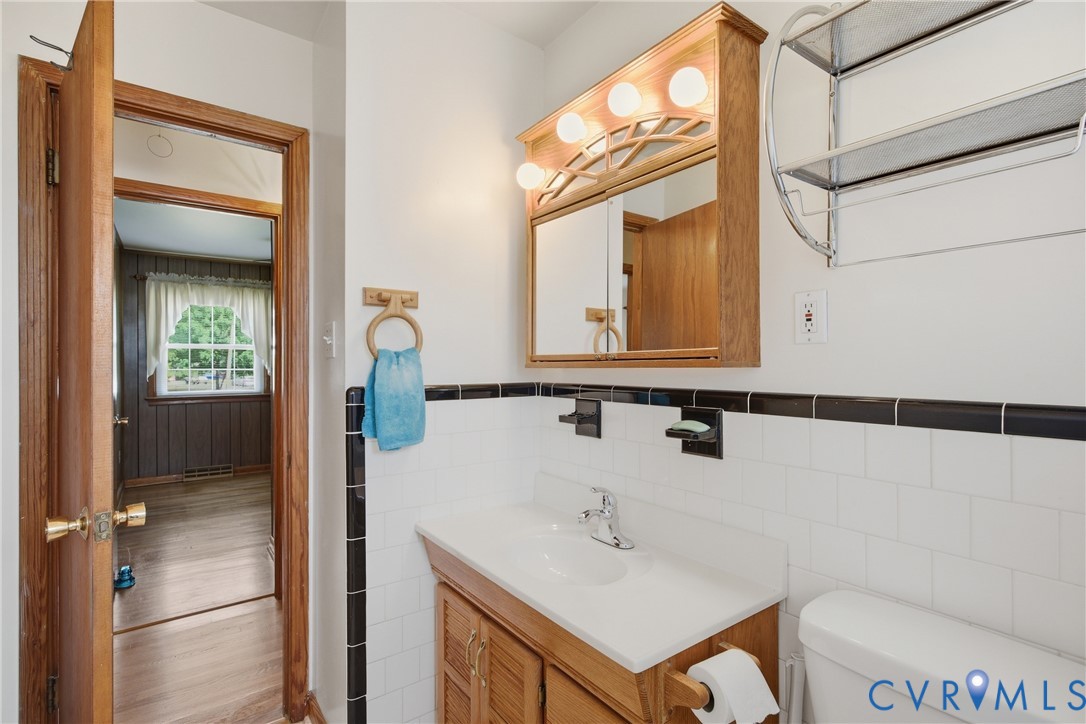 3200 Valleyfield Road Henrico, VA 23228 - Photo 21 of 32 Bathroom vanity with a white countertop and integr