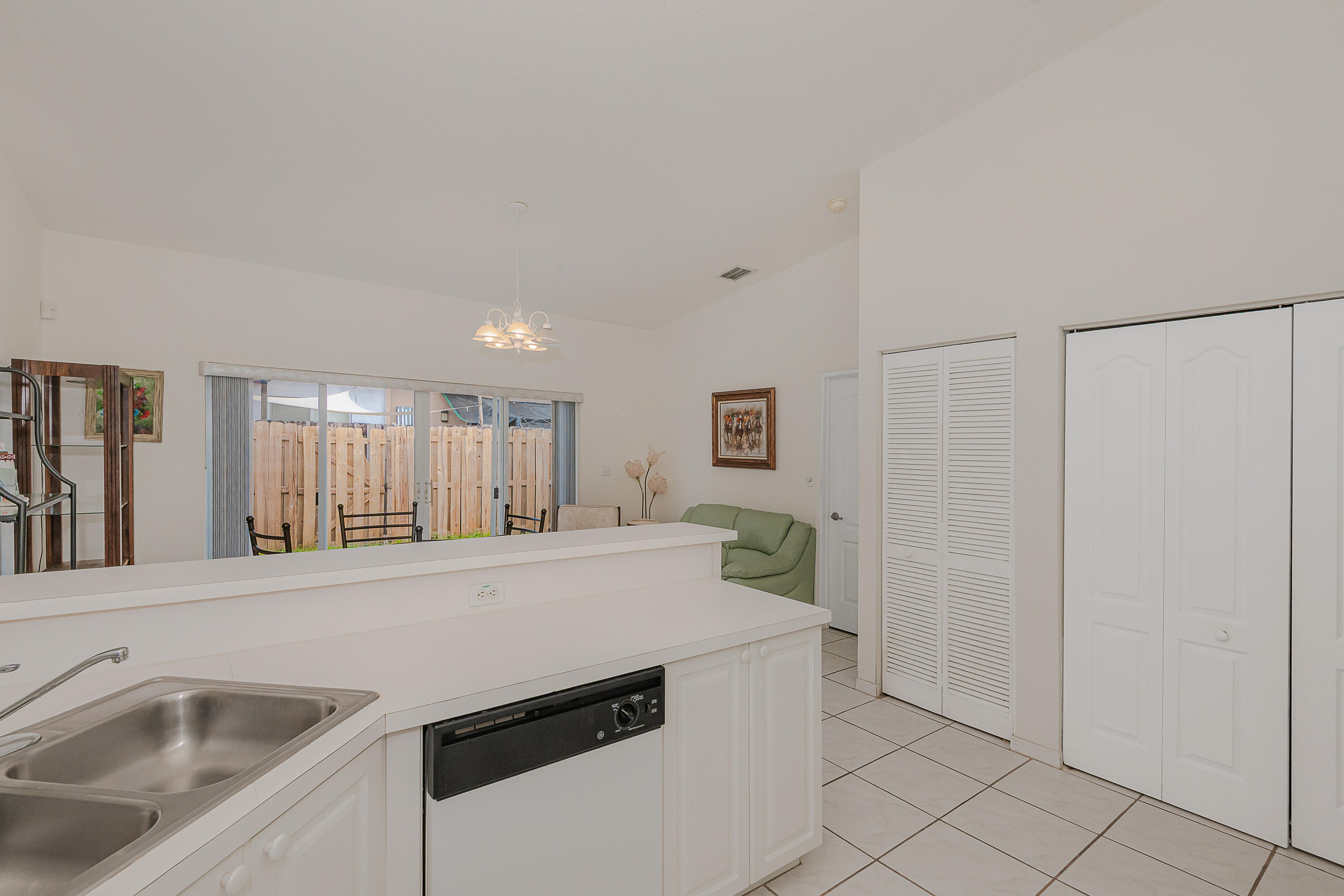 13709 Southwest 170th Terrace Miami, FL 33177 - Photo 17 of 29 0-8