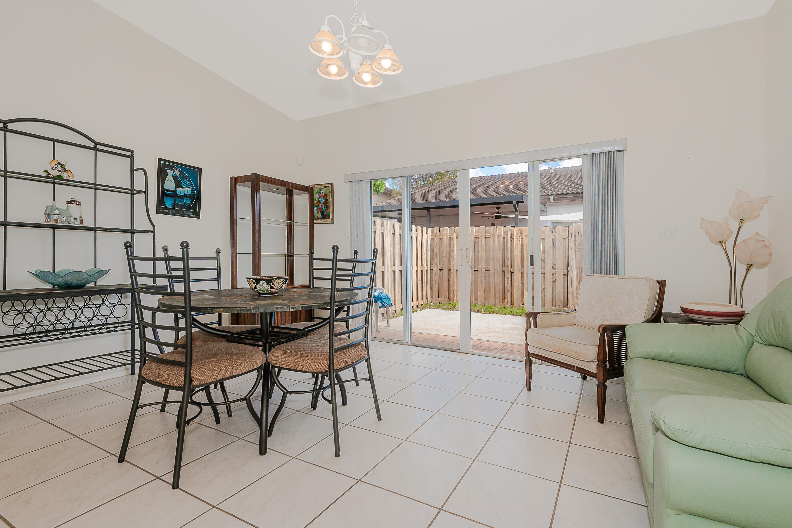 13709 Southwest 170th Terrace Miami, FL 33177 - Photo 22 of 29 0-9