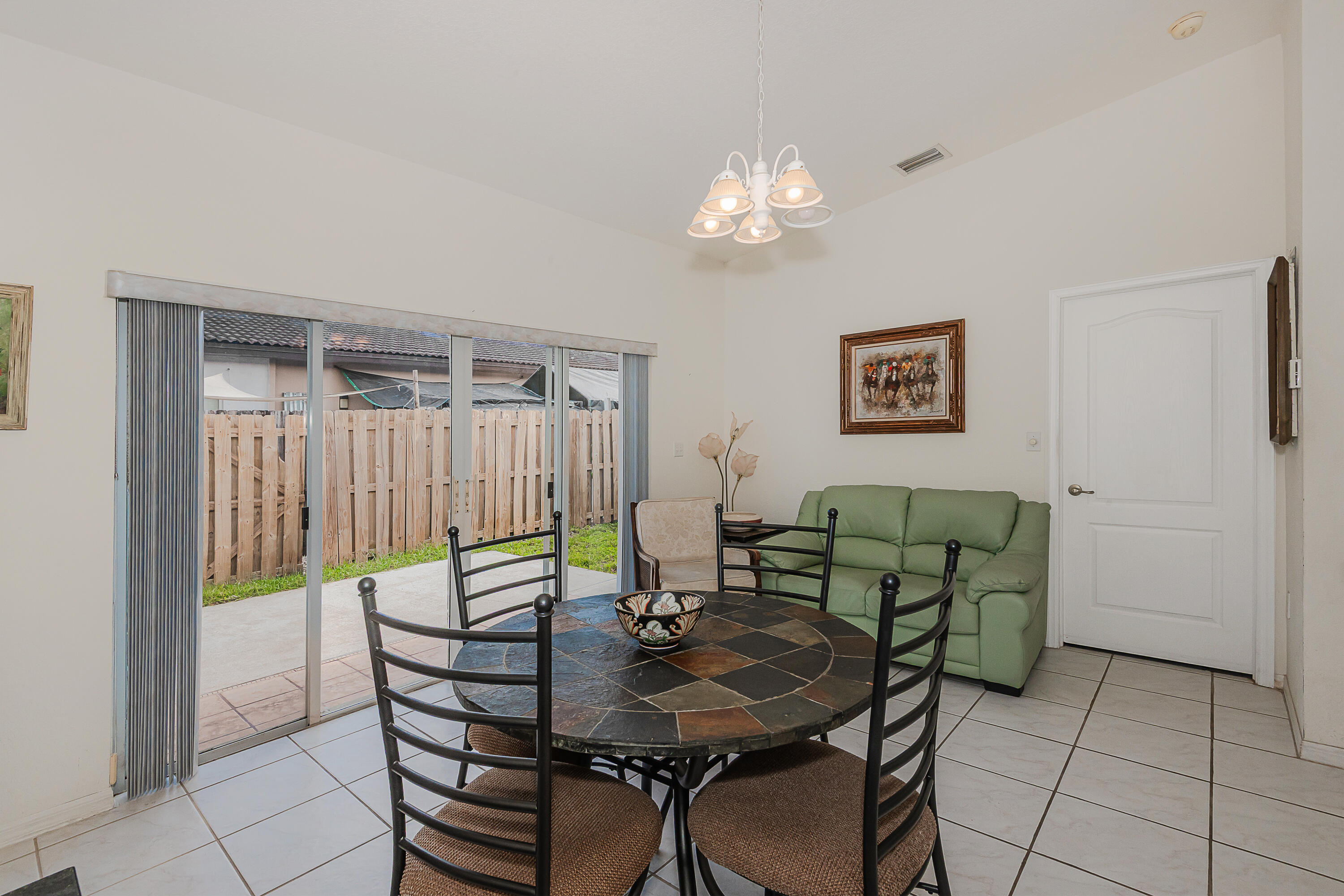 13709 Southwest 170th Terrace Miami, FL 33177 - Photo 28 of 29 0-10