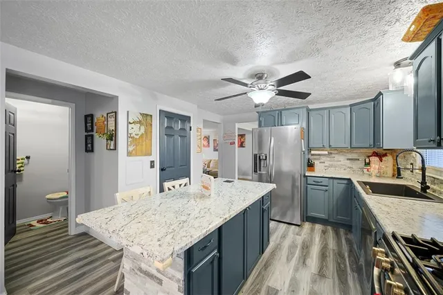 $298,500 | 213 Meadowood Drive, Cheswick, PA 15024