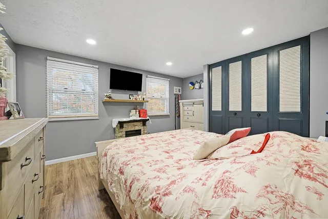 $298,500 | 213 Meadowood Drive, Cheswick, PA 15024