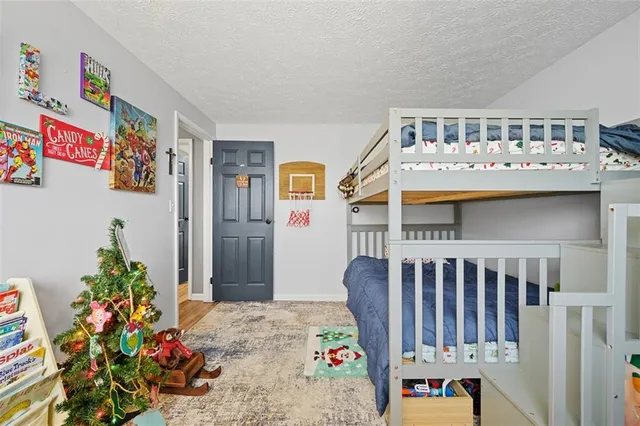 $298,500 | 213 Meadowood Drive, Cheswick, PA 15024