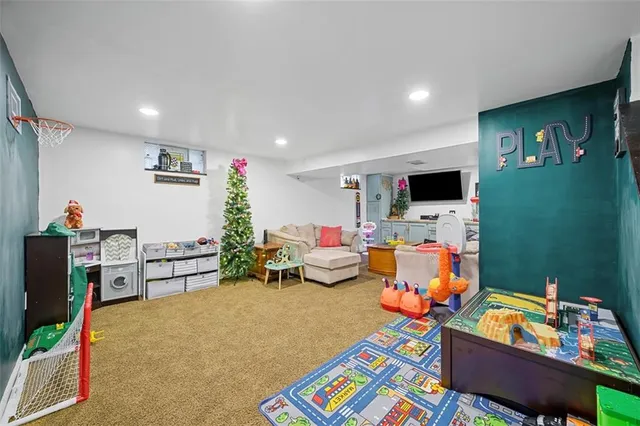 $298,500 | 213 Meadowood Drive, Cheswick, PA 15024