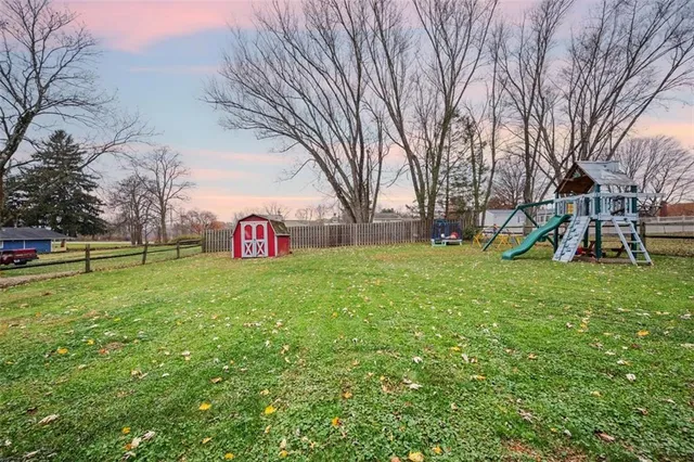 $298,500 | 213 Meadowood Drive, Cheswick, PA 15024