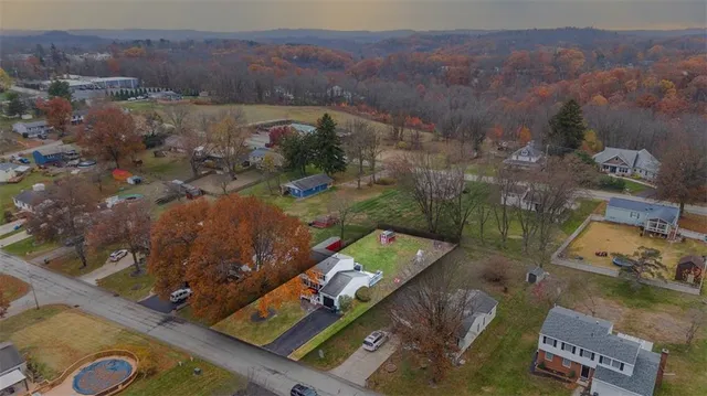 $298,500 | 213 Meadowood Drive, Cheswick, PA 15024